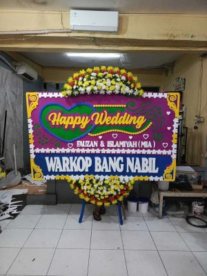 Papan Bunga di Curug
